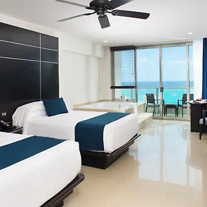 Seadust Family Cancún